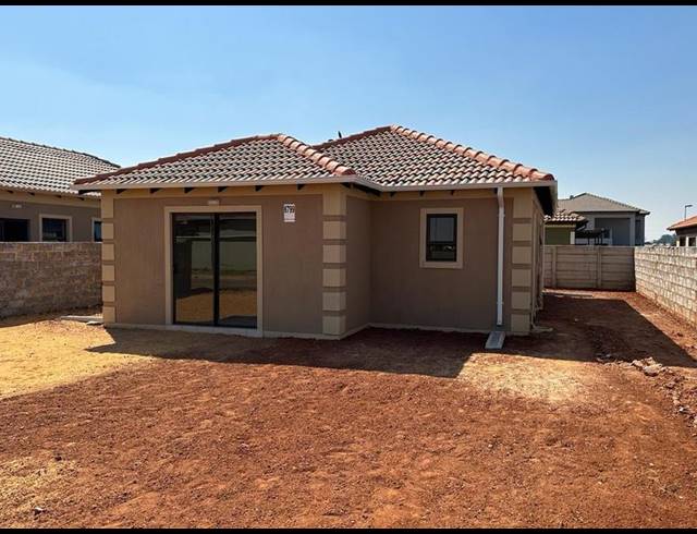 2 BEDROOM HOUSE FOR SALE IN SELCOURT